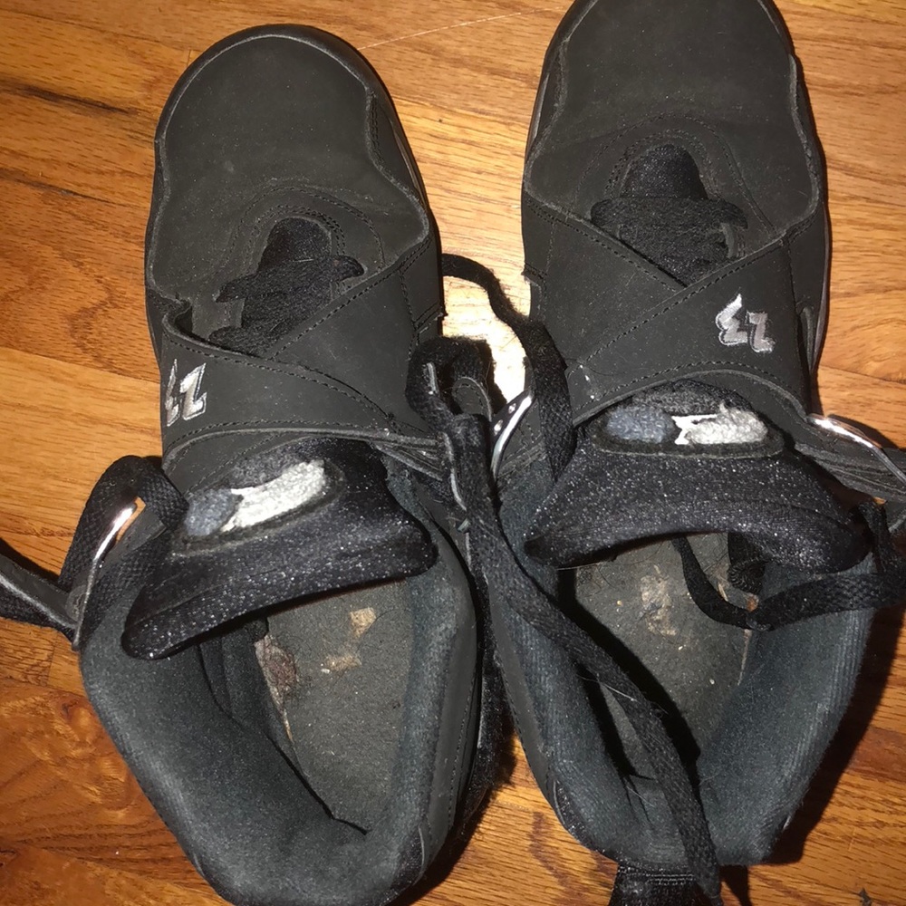 Jordan chrome 8s size 7y